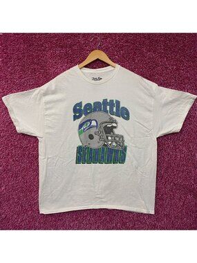 Junk Food Clothing Seattle Seahawks Throwback Helmet Logo T-Shirt XL